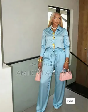 High-Quality Unique Elegant Beautiful Silk Two-Piece