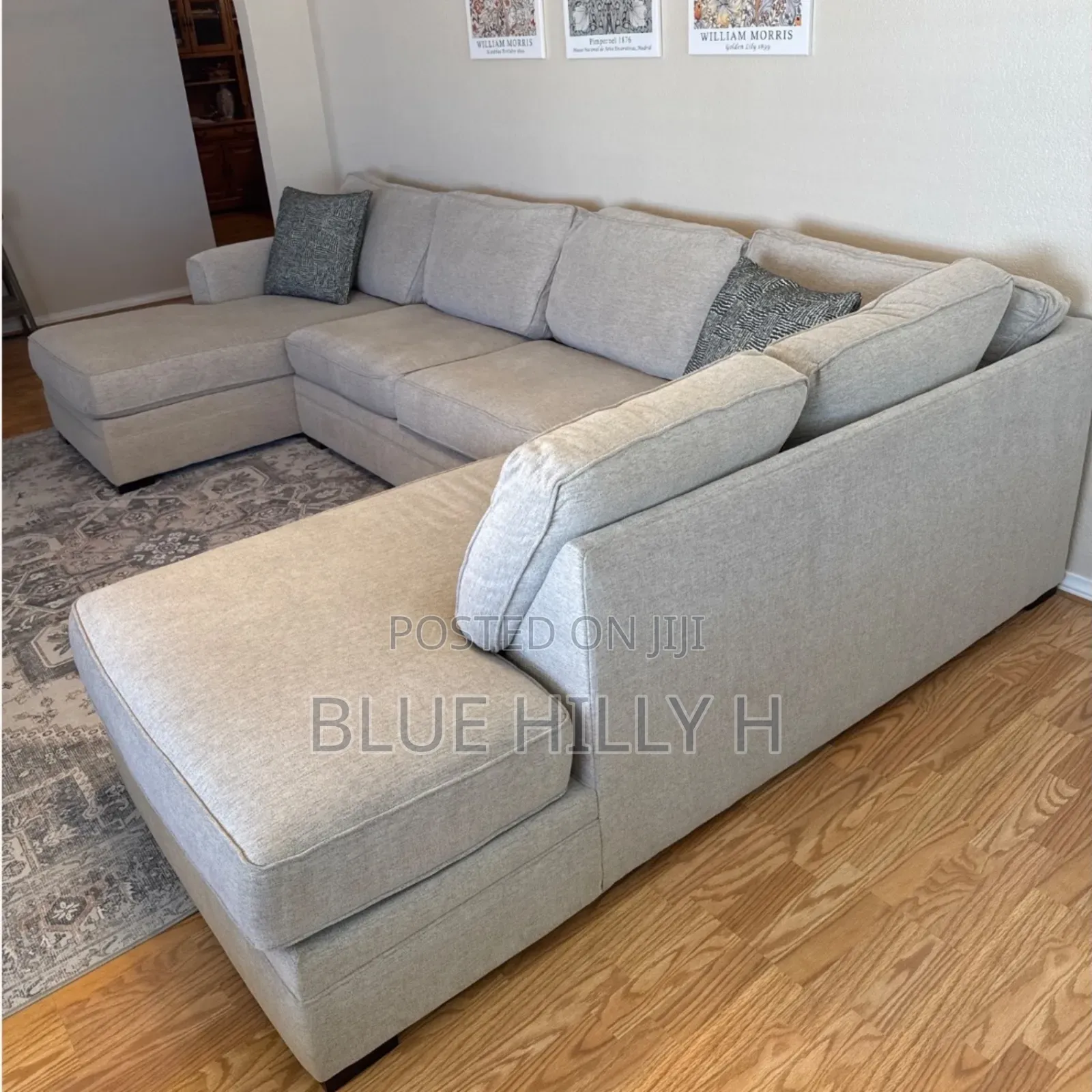 Corner or L Shaped Sofa