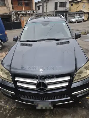 Mercedes-Benz GL-Class 2011 Blue
