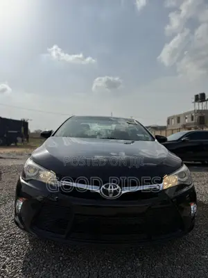 Toyota Camry SE 4dr Sedan (2.5L 4cyl 6A) 2016