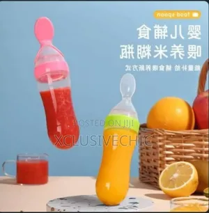 Silicone Baby Feeder With Spoon