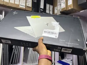 Laptop HP Envy 16 Gaming 16-h1023dx 16GB Intel Core i7 SSD 1T