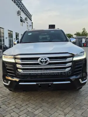 New Toyota Land Cruiser 2025 Black