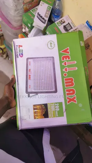 Vellmax 200w Flood Light