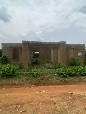 3bed Room Uncompleted Building