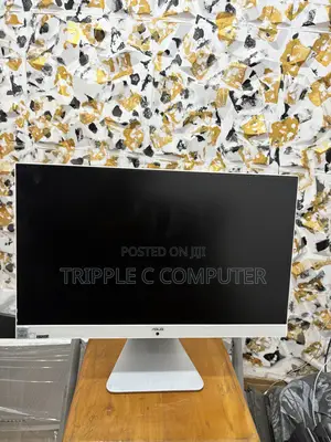 Desktop Computer Asus Vivo AiO V272UA 8GB Intel Core i3 HDD 1T