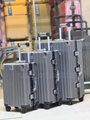 Flakes Luggage Aluminum Set
