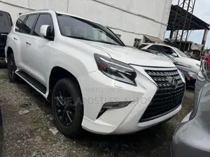 Lexus GX 460 AWD 2022 White