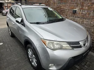 Toyota RAV4 Limited 4dr SUV AWD (2.5L 4cyl 6A) 2015 Silver