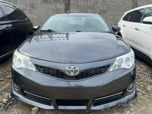 Toyota Camry SE V6 4dr Sedan (3.5L 6cyl 6A) 2012 Gray