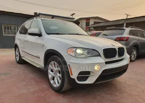 BMW X5 xDrive35i Premium AWD (3.0L 6cyl 8A) 2013 White