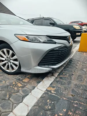 Toyota Camry LE 2021 Silver