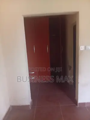 3bdrm Bungalow in Von, Lugbe District for rent