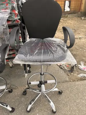 Foreign Secretary Office Chair