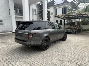 Land Rover Range Rover 5.0L Supercharged 2018 Gray