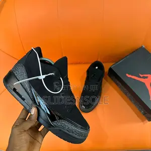 Air Jordan 3 Retro "Black Cat"
