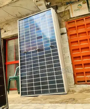 Original 700 Watts Ja Solar Panel 144 Cells