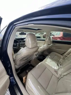 Lexus ES 2013 Blue