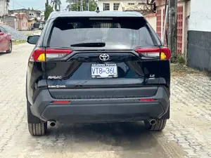 Toyota RAV4 LE AWD 2024 Black