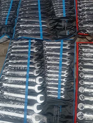 26pic of Set of Spanners
