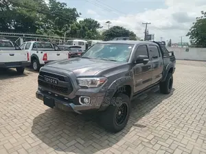 Toyota Tacoma 2014 Gray