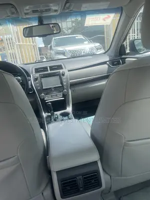 Toyota Camry XLE 4dr Sedan (2.5L 4cyl 6A) 2016 Blue