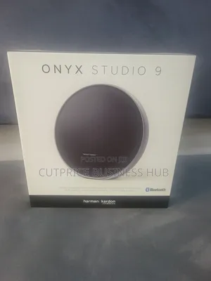 Onyx Studio 9