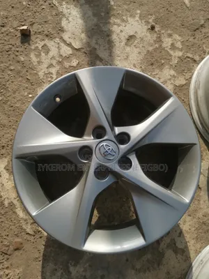 Toyota Camry 18 Rim 2013 Follow Come