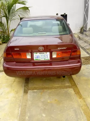 Toyota Camry LE 4dr Sedan (2.4L 4cyl 5M) 2002 Red