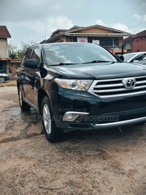 Toyota Highlander SE 2012 Black