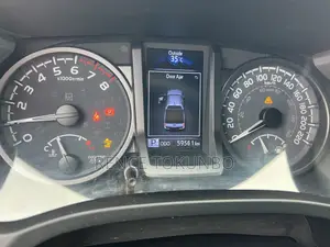 Toyota Tacoma 2022 Red
