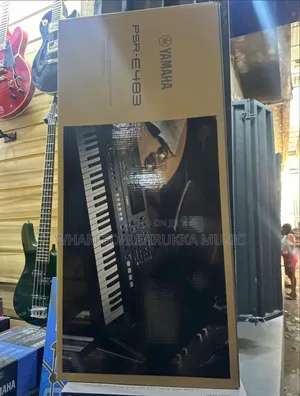 Yamaha PSR E483 Keyboard