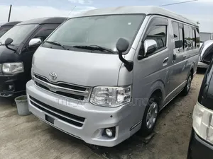 Toyota HiAce 2014 Silver