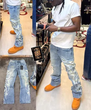 Baggy Jeans Only 
If It’S Not Baggy, I Don’T Want It!
.