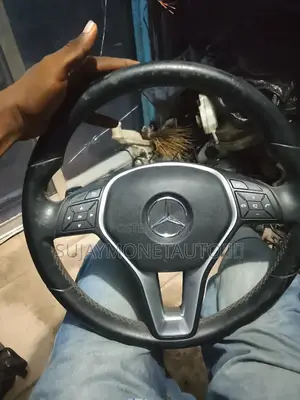 Mercedes Benz 204 C300/GLK 2010/2013 Steering Wheel