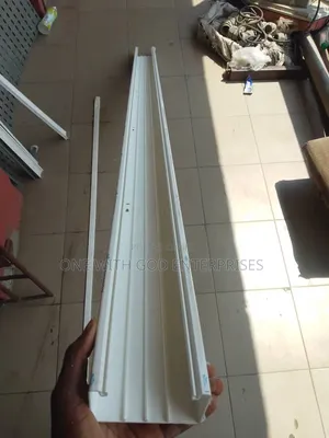 100mm*75mm Compartment Trunking White
