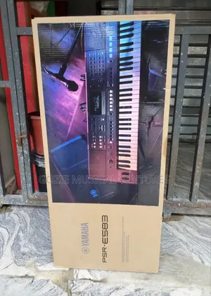 Complete 61 Key's Yamaha Keyboard PSR E 583 With Original Adaptor