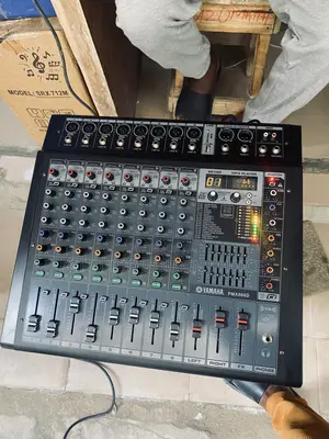 8 Channel Powered Mixer PMX 808d