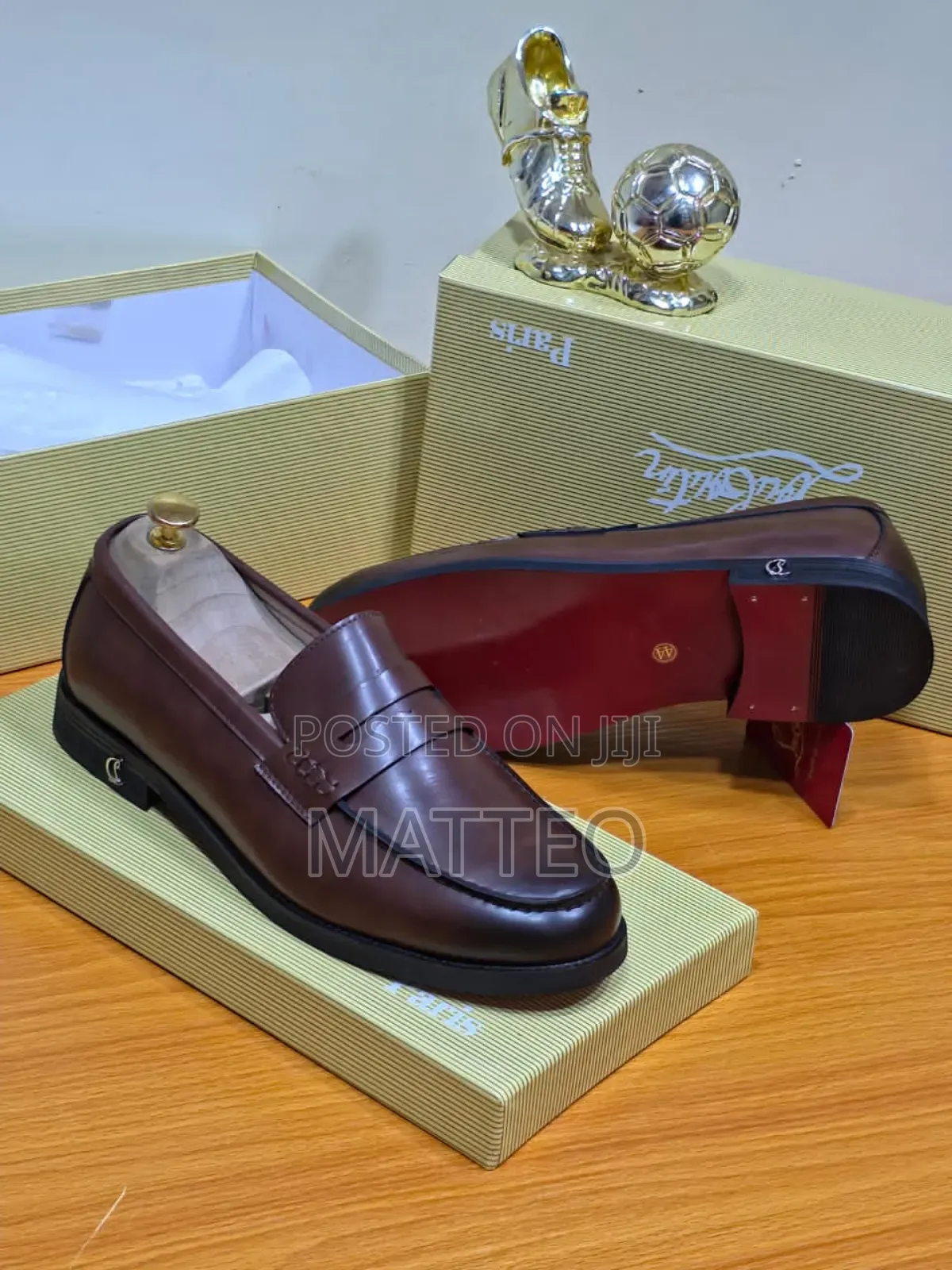 Classic Brown Leather Loafers (Elegant Comfortable)