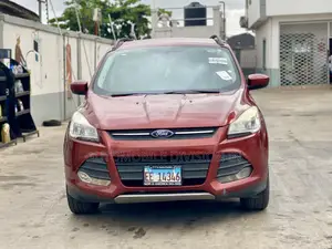 Ford Escape SE 4dr SUV AWD (1.6L 4cyl Turbo 6A) 2015 Burgundy