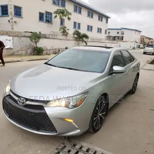 Toyota Camry XSE 4dr Sedan (2.5l 4cyl 6A) 2016 Silver