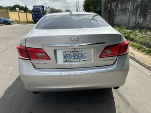 Lexus ES 350 2010 Silver