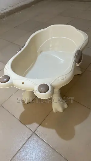 Foreign Baby Bath