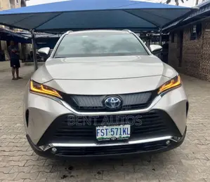 Toyota Venza Limited AWD 2023 Silver