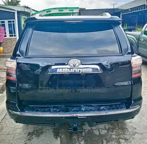 Toyota 4-Runner Limited 4dr 4x4 (4.0L 6cyl 5A) 2017 Black