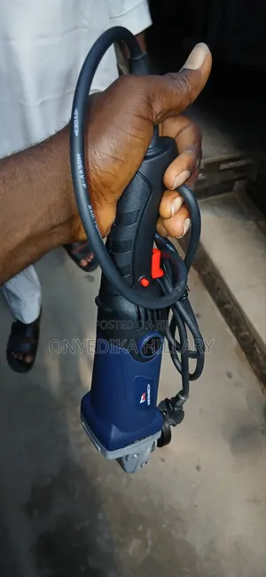 950w Angle Grinder