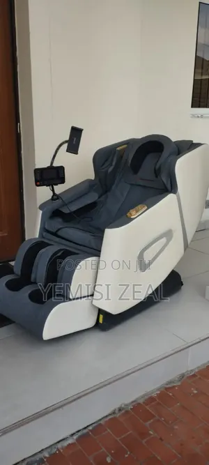 Quality Massager Chair With Eye Wear, Leggings Bag, Bluetooth, Button