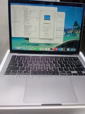 Laptop Apple MacBook Pro 2020 32GB Intel Core i7 SSD 512GB
