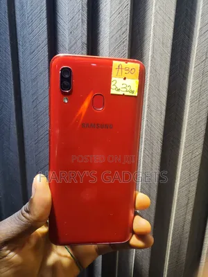 Samsung Galaxy A30 32 GB Red