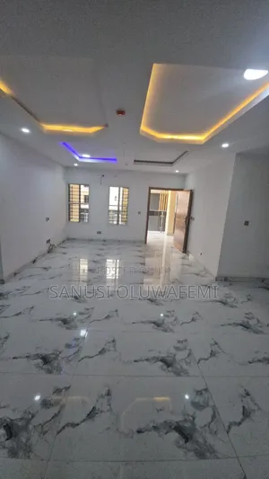 2bdrm Block of Flats in Ikate for sale